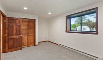 15 Spring Hollow Ln, Barre, VT 05641