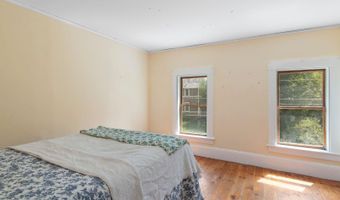 76 Spruce St, Brattleboro, VT 05301