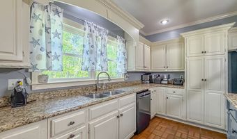 2107 Hughes St, Bainbridge, GA 39819