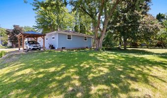 609 S MEMORIAL Dr, Appleton, WI 54914