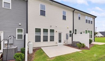 8952 Kennebec Crossing Dr, Angier, NC 27501