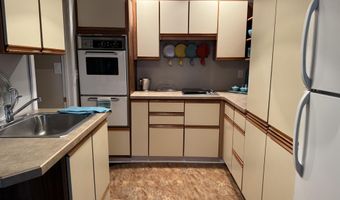 1407 S 2nd St, Aberdeen, SD 57401