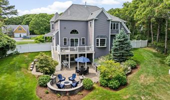 5 Bosuns Ln, Bourne, MA 02532