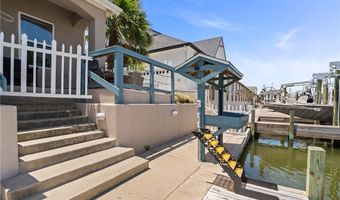 650 S Bay St, Aransas Pass, TX 78336