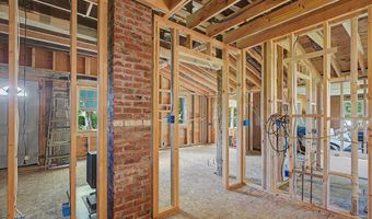 16 Old New Milford Rd, Brookfield, CT 06804
