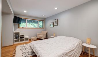 5223 WYOMING Rd, Bethesda, MD 20816