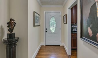 215 Barnard Ave SE, Aiken, SC 29801