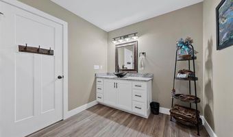 608 Eagle Point Dr, Austin, KY 42127
