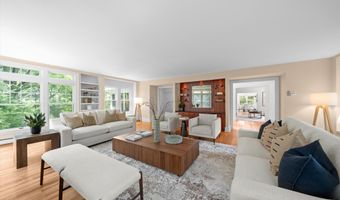 340 Orchard Hills Dr, Ann Arbor, MI 48104