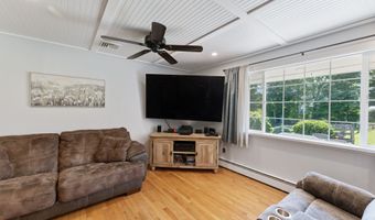 102 Pumpkin Hill Rd, Ashford, CT 06278