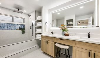 1226 Ulupuni St, Kailua, HI 96734