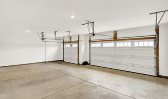 5076 Foxley Park Ln, Avon, IN 46123