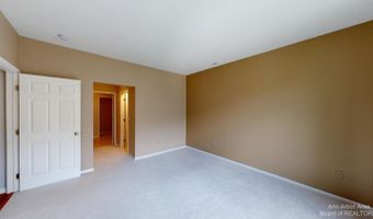 1408 Fox Pointe Cir, Ann Arbor, MI 48108