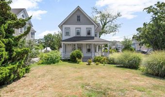 45 County Line Rd, Amityville, NY 11701