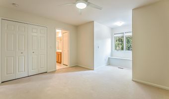 1544 Newport Creek Dr, Ann Arbor, MI 48103