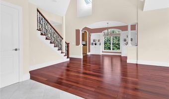 75 Wood St, Bristol, RI 02809
