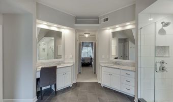 3313 Glen Devon Ln, Berkeley Lake, GA 30096