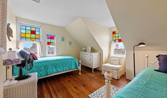 109 CENTRE St, Beach Haven, NJ 08008