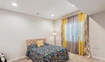 42023 SPRING AIR Dr, Brambleton, VA 20148