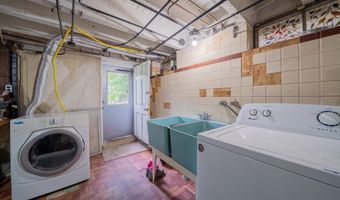 3223 STRICKLAND St, Baltimore, MD 21229