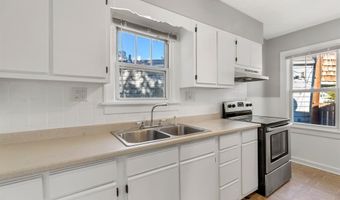 3400 Milton Dr, Alton, IL 62002