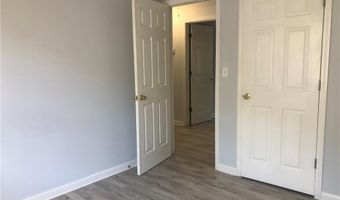 1012 Marina Trace Dr, Acworth, GA 30101