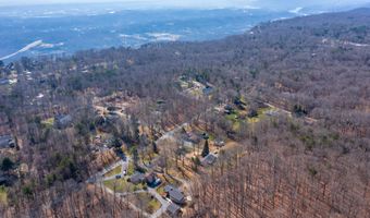 429 St Simon Trl, Signal Mountain, TN 37377