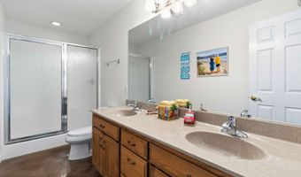136 Riverview Dr, Anderson, MO 64831