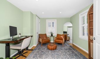 37 Hillcrest Ave, Beverly, MA 01915