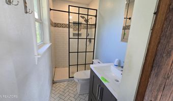 208 Riggs St, Athens, TN 37303