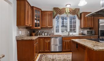 20 Bailey Blvd, East Greenwich, RI 02818