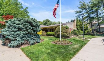 242 Perth Hill Ct, Aberdeen, NJ 07747