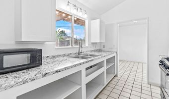 4806 IIWI Rd, Kapaa, HI 96746
