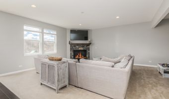 1149 Kingsmill Dr, Algonquin, IL 60102