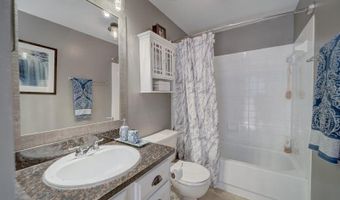 43953 MINTHILL Ter, Ashburn, VA 20147
