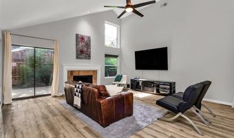 14902 Le Grande Dr, Addison, TX 75001