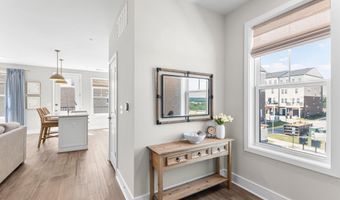 20801 LAMLASH Ter, Ashburn, VA 20147