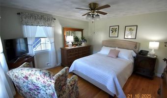 21 Young St, North Providence, RI 02904