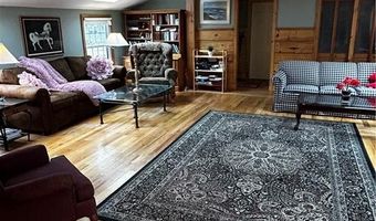 38 Houghton St, Barrington, RI 02806