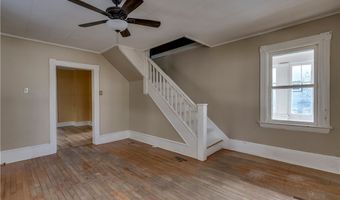 8 2nd St, Alexandria Bay, NY 13607