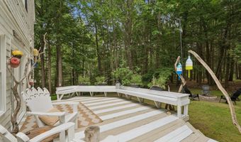2 Valley Ave, Falmouth, ME 04105