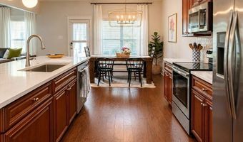 13056 Holly Springs Ave, Biloxi, MS 39532