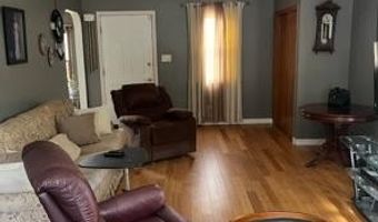 22 Lenox Ave, Avenel, NJ 07001
