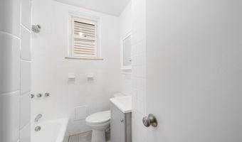 52 E 48TH St, Bayonne, NJ 07002