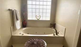1250 Lawrence Trl, Alice, TX 78332