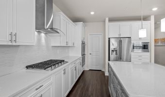 944 BENTGRASS Dr, Aberdeen, MD 21001