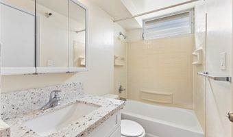 1060 Kamehameha Hwy 801A, Pearl City, HI 96782