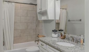 400 Halifax Cir, Benton, LA 71006