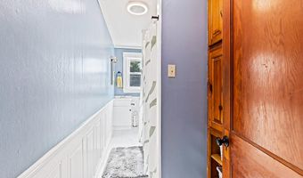 157 Riverside Dr, Augusta, ME 04330