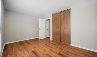 5486 Pine Bluff Rd, Columbus, OH 43229